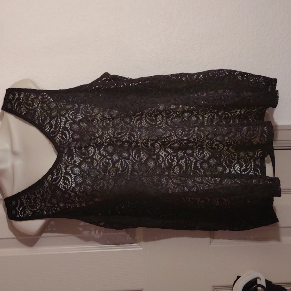 Torrid black lace tank top size 2